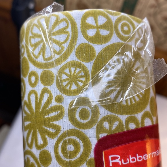 Vintage Rubbermaid Shelf Liner - Picture 9 of 10